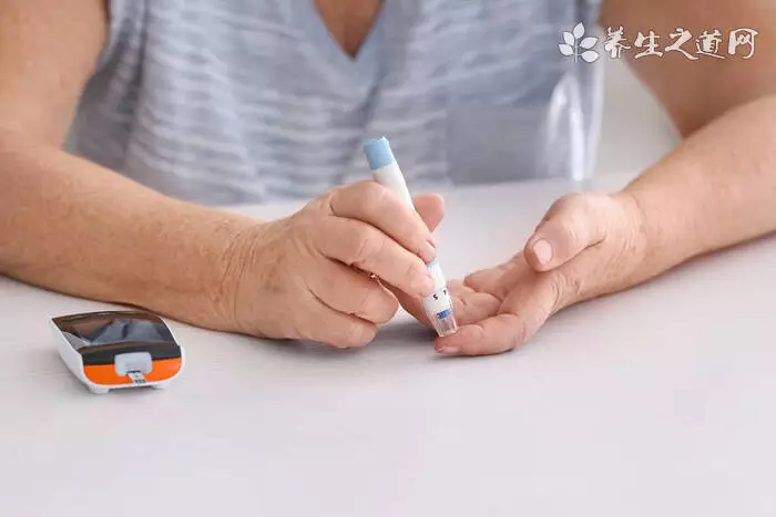 女性乳腺癌的症状都有哪些