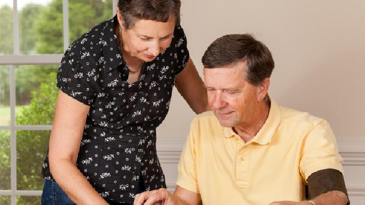 新婚夫妇最好不要喝碳酸饮料 碳酸饮料对新婚夫妇有哪些影响