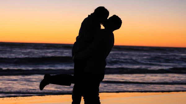 夫妻生活越多越长寿还是越少越长寿